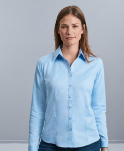 Ladies’ Long Sleeve Tailored Herringbone Shirt från Russell – Damer
