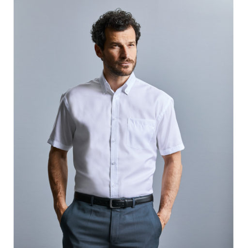 Men’s Short Sleeve Classic Ultimate Non-⁠Iron Shirt från Russell – Herrer